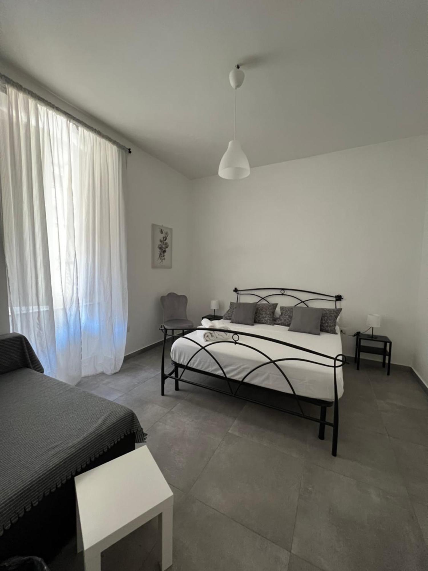 Casa Manfredi Bed & Breakfast Naples Exterior photo